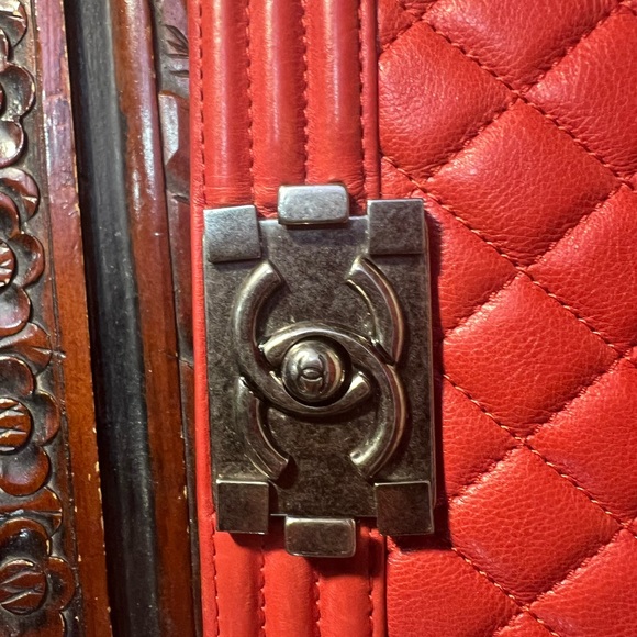 Chanel Large Boy Bag - Picture 6 of 11